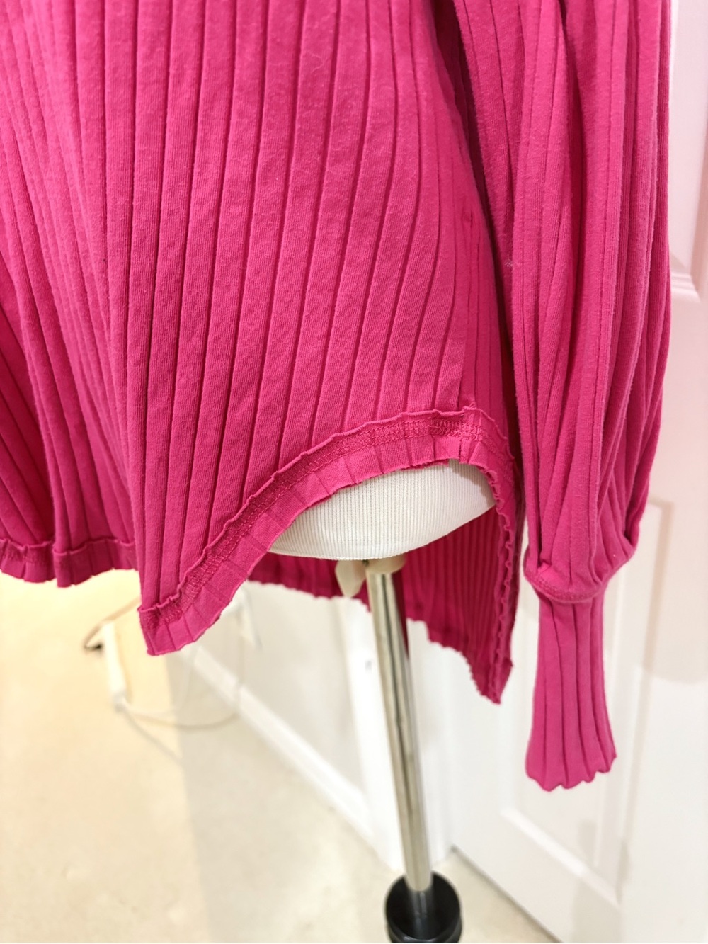 Free People Movement Bella Layer bright pink ribbed jersey top Size Medium - Picture 4 of 8
